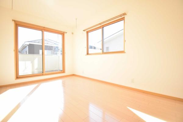 常総市内守谷町きぬの里３丁目の中古一戸建て