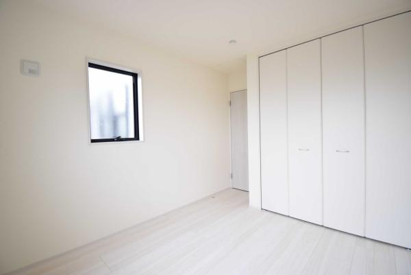 石岡市北府中１丁目の新築一戸建