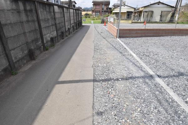 石岡市北府中１丁目の新築一戸建