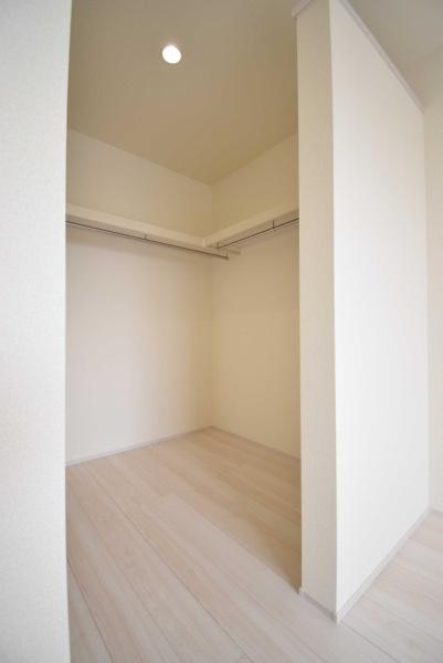 石岡市北府中１丁目の新築一戸建