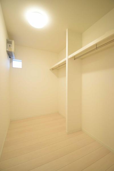 石岡市東光台３丁目の中古一戸建て