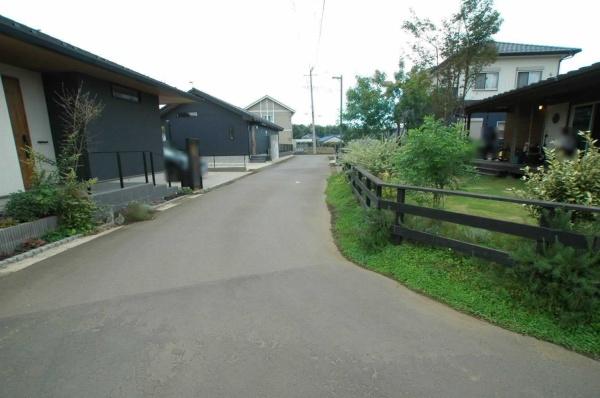 つくば市島名の中古一戸建て(前面道路含む現地写真)