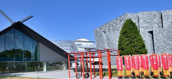 所沢市下安松 店舗(ところざわサクラタウン)