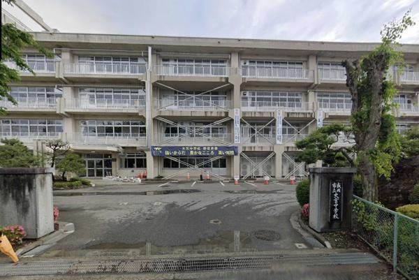 盛岡市向中野3丁目の土地(盛岡市立大宮中学校)