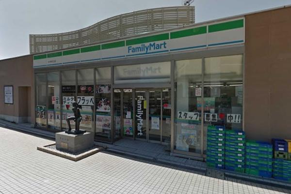 プラウド水戸三の丸(ファミリーマート水戸駅北口店)