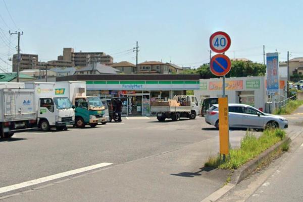 グランデール取手(ファミリーマート取手白山店)