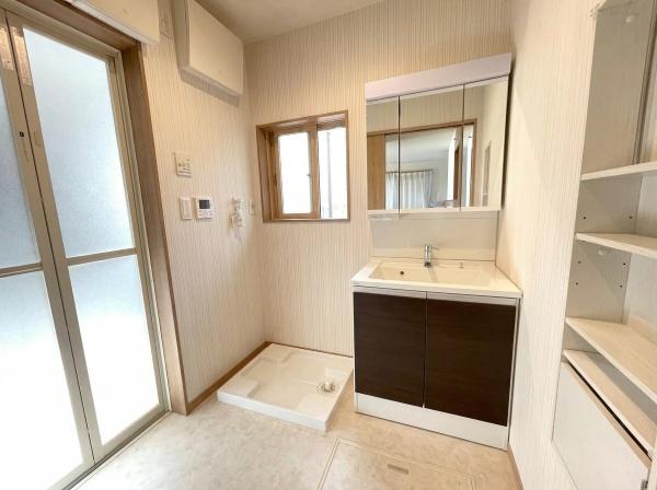 牛久市猪子町の中古一戸建て