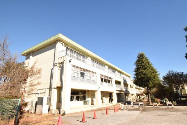 牛久市牛久町の中古一戸建て(牛久市立牛久小学校)