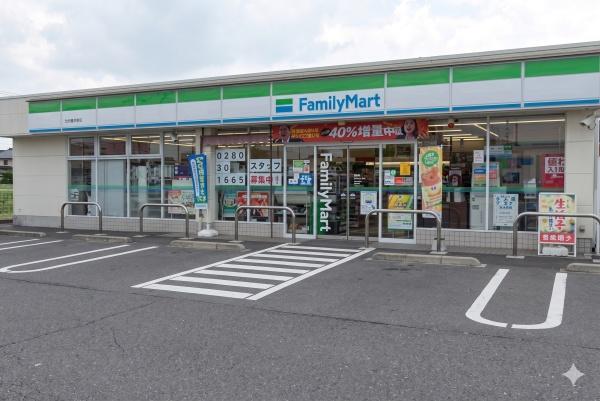 アイディコート古河(ファミリーマート古河東本町店)