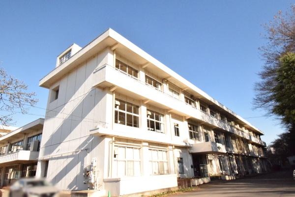 ベルヴィラ牛久(牛久市立牛久第二小学校)