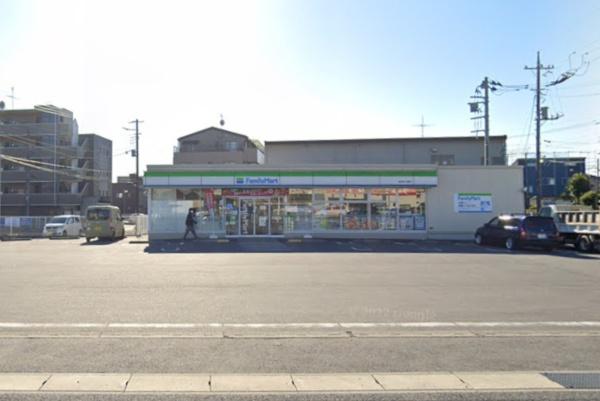 取手市下高井の中古一戸建て(ファミリーマート取手米ノ井店)