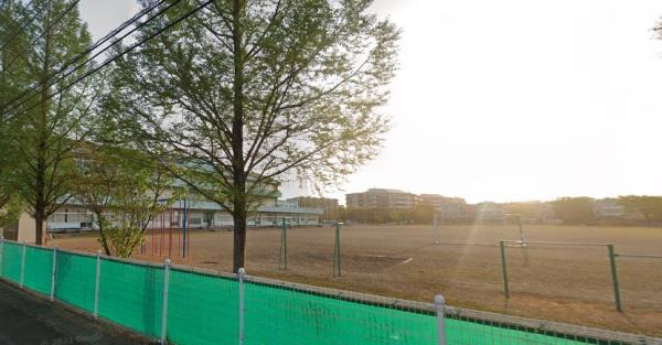 ライフヒルズ星の郷東１番館(龍ケ崎市立久保台小学校)