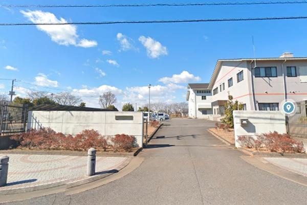 つくばみらい市絹の台６丁目の中古一戸建て(つくばみらい市立小絹中学校)