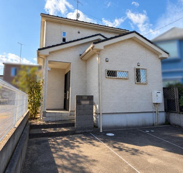 牛久市刈谷町４丁目の中古一戸建て