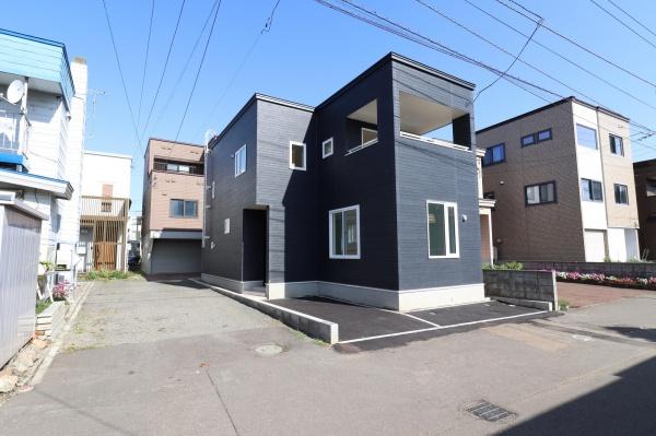 ブルーミングガーデン中央区北１３条西１５丁目新築戸建