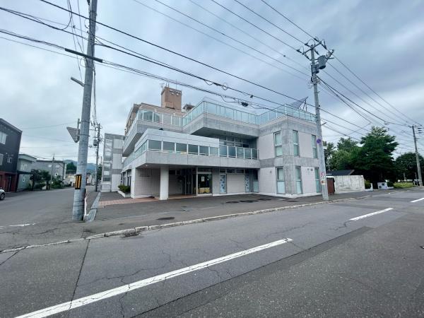 ブルーミングガーデン中央区南１４条西１３丁目新築戸建(こうさい保育園)