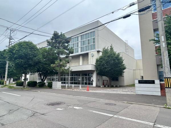 ブルーミングガーデン中央区南１４条西１３丁目新築戸建(伏見中学校)