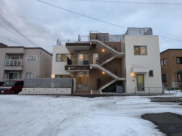 ブルーミングガーデン手稲区新発寒2条4丁目新築戸建(しんはっさむみつばち保育園)
