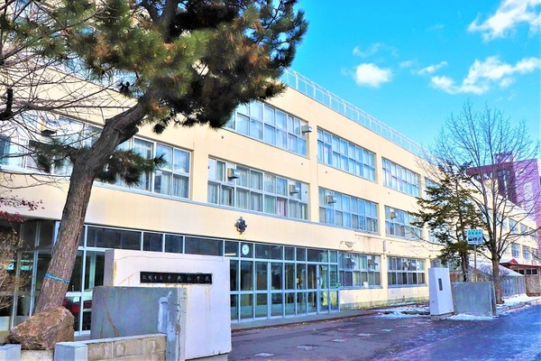 チュリス大通(■札幌市立中央小学校)