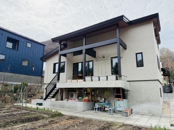 札幌市中央区宮の森二条１７丁目の中古一戸建て