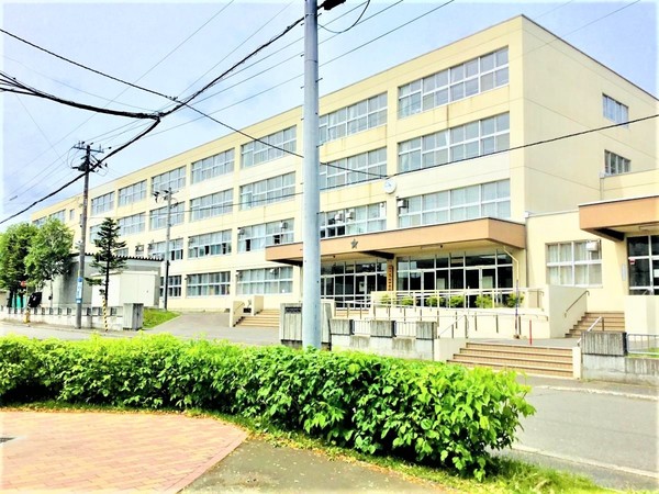 ライオンズマンション琴似第3(札幌市立琴似中学校)