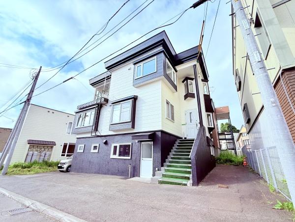 清田区真栄三条2丁目・外壁屋根室内リフォ住宅
