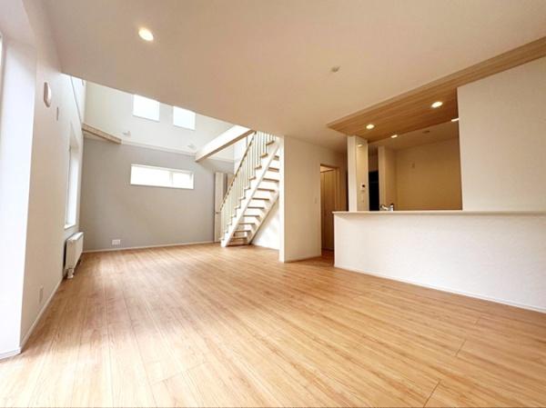 ブルーミングガーデン東区北３６条東１０丁目新築戸建　２号棟