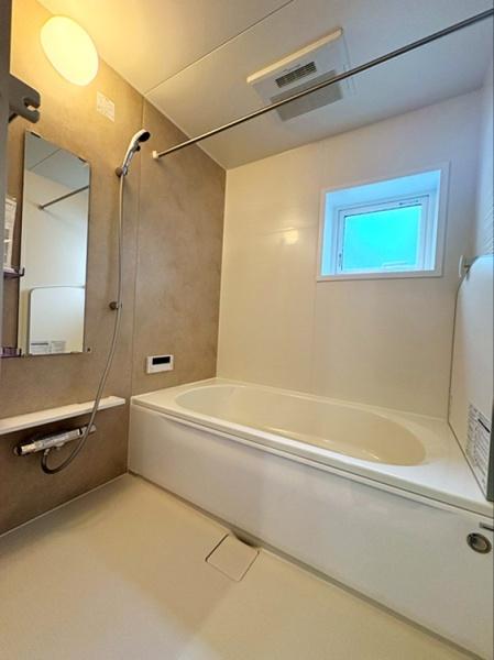 ブルーミングガーデン東区北３６条東１０丁目新築戸建　２号棟