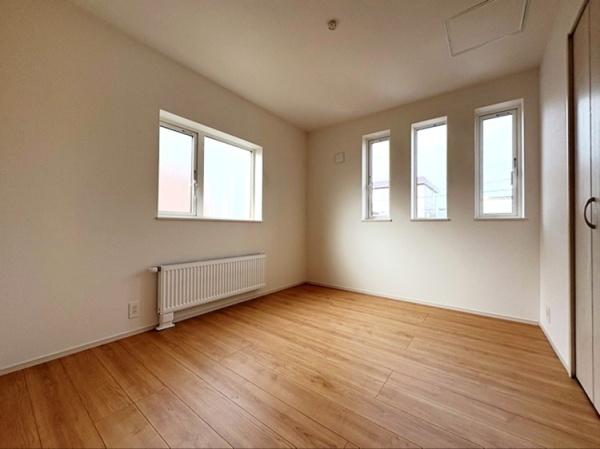 ブルーミングガーデン東区北３６条東１０丁目新築戸建　２号棟