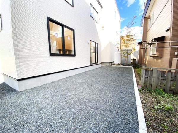 ブルーミングガーデン東区北３６条東１０丁目新築戸建　２号棟