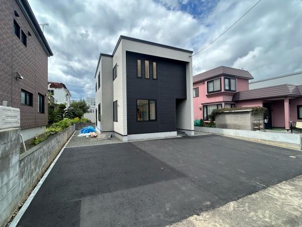 ブルーミングガーデン南区藤野２条８丁目新築戸建
