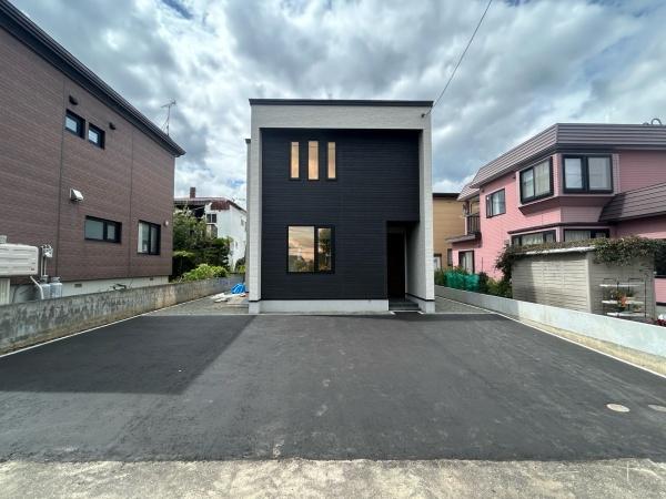 ブルーミングガーデン南区藤野２条８丁目新築戸建
