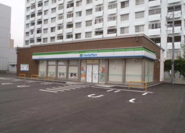 グランドール68(■ファミリーマート南6西9丁目店)