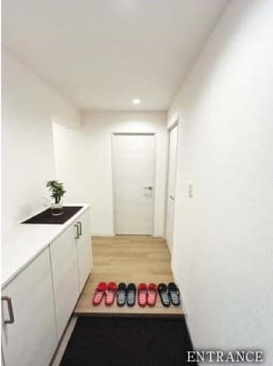 琴似プリンスハイツA棟(玄関)