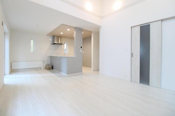 ブルーミングガーデン南区澄川１条３丁目新築戸建