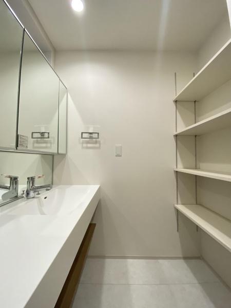 ブルーミングガーデン西区発寒６条１４丁目２期　新築戸建