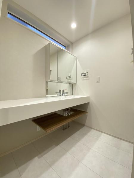 ブルーミングガーデン西区発寒６条１４丁目２期　新築戸建