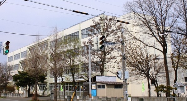 ブルーミングガーデン東区北４５条東８丁目新築戸建(札幌市立栄東小学校)