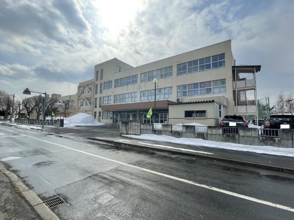 ブルーミングガーデン東区伏古８条３丁目新築戸建(札幌中学校)