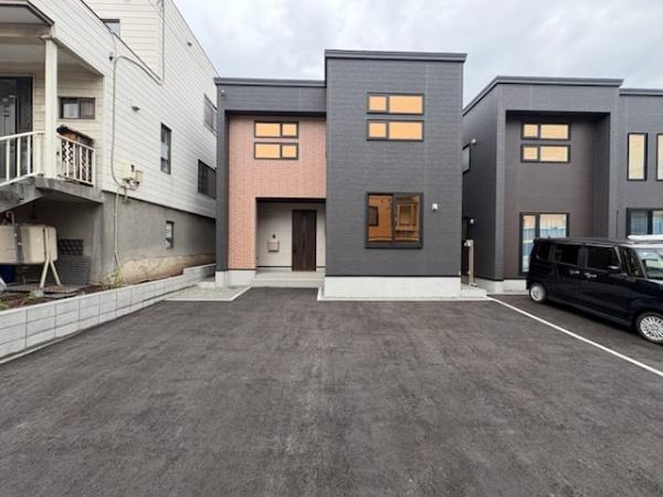 ブルーミングガーデン手稲区新発寒３条１丁目新築戸建　１号棟