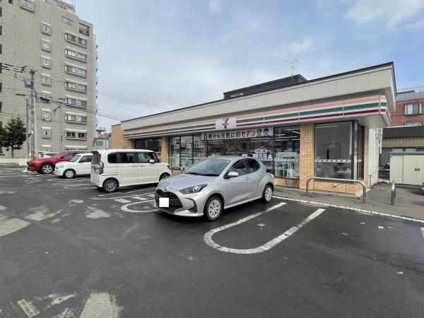 ブルーミングガーデン豊平区月寒東２条３丁目新築戸建　１号棟(セブンイレブン札幌月寒東3条店)