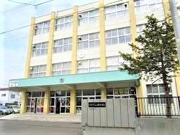 ロイヤルシャトー白石本通(■札幌市立白石中学校)