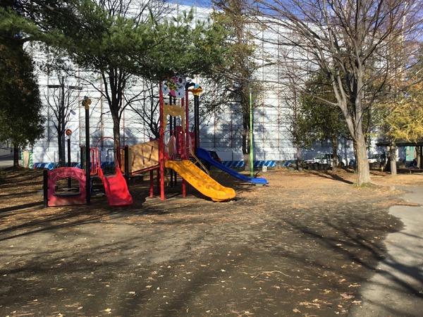 メゾンオーラ旭ヶ丘Ｂ棟(緑ケ丘公園)