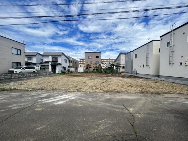 ブルーミングガーデン西区八軒９条東２丁目新築戸建