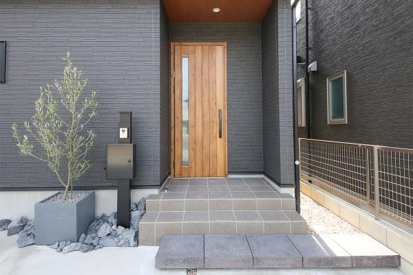 西尾市上町南荒子の中古一戸建て