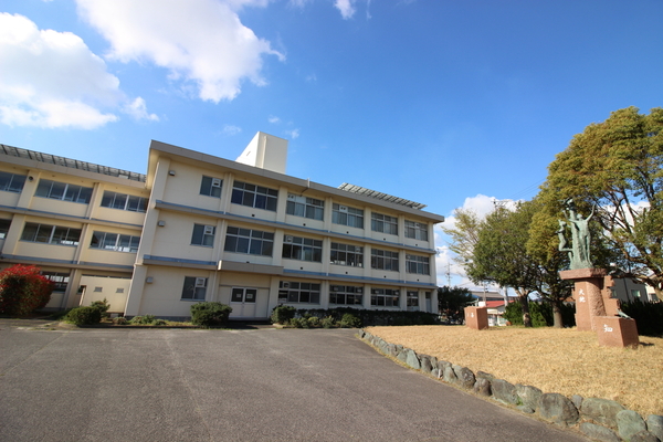 Livele　Garden.S西尾市寺津町天王山　2号棟(西尾市立寺津中学校)