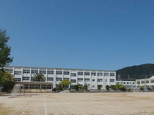 蒲郡市水竹町東千丸の中古一戸建て(蒲郡市立蒲郡中学校)