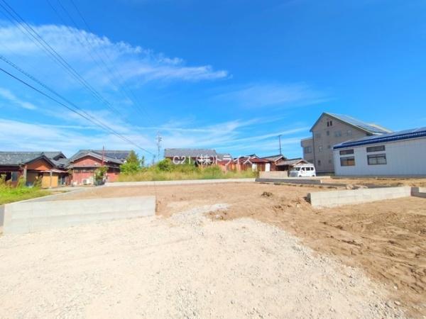 Livele　Garden.西尾第70一色町　1号棟