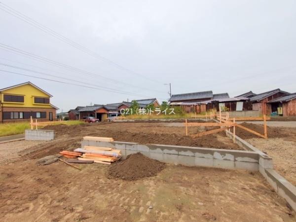 Livele Garden.西尾第70一色町 1号棟