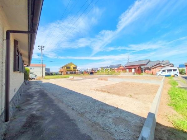 Livele　Garden.西尾第70一色町　2号棟